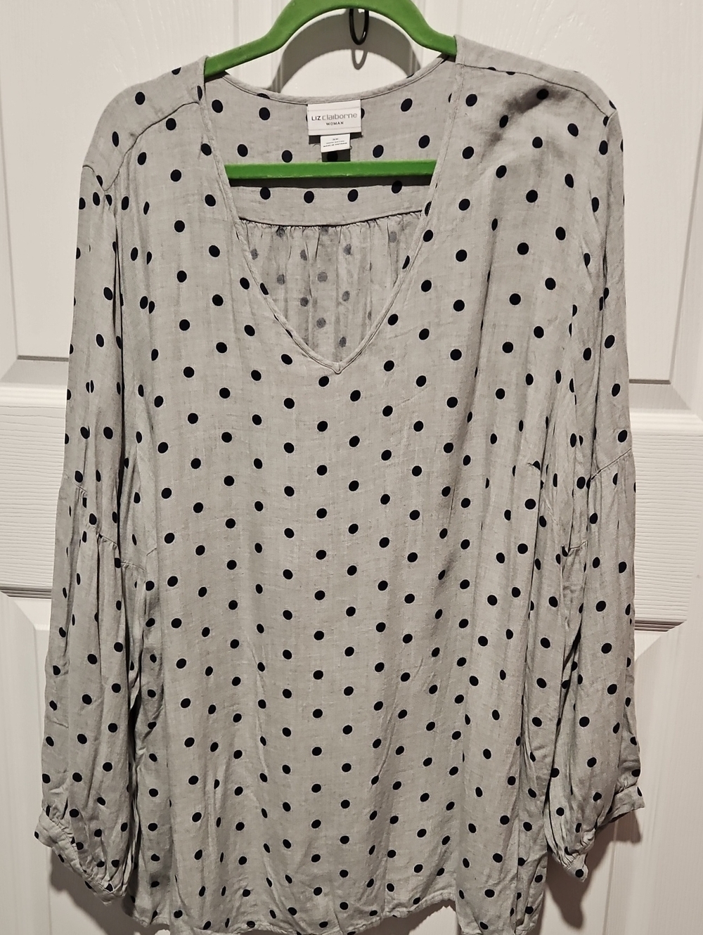 Liz Claiborne Gray Top with Navy Polka Dots